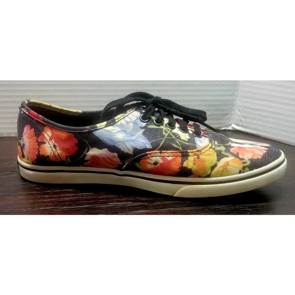 Vans Womens Old Skool Lo Pro Black Garden Floral Lace-Up Sneakers, Size 6.5